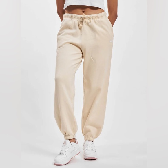 Levi's Pants - 🆕 LEVI’s Laundry Day Sweatpants NWT